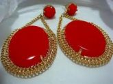 Brincos vermelho